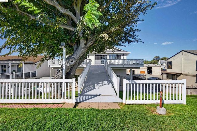 5600 Sandmound Blvd, Oakley, CA 94561