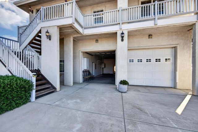 5600 Sandmound Blvd, Oakley, CA 94561