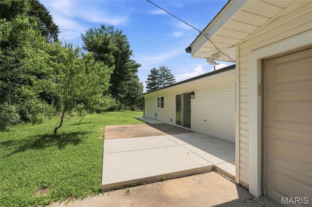 107 Little Hill Court, Ballwin, MO 63011