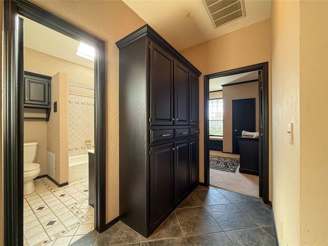 7428 NW 112th Street, Oklahoma City, OK 73162