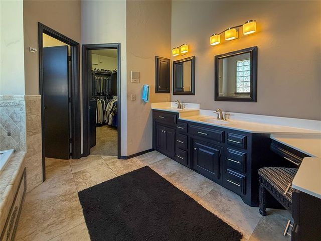 7428 NW 112th Street, Oklahoma City, OK 73162