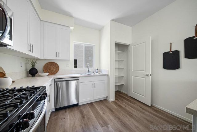 8176 Golden Ave, Lemon Grove, CA 91945