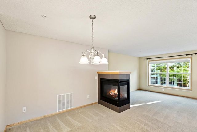 899 Ledgestone Drive, Mahtomedi, MN 55115