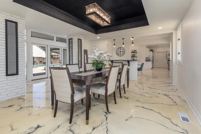 180 WARING RD, Memphis, TN 38117