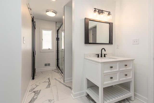 180 WARING RD, Memphis, TN 38117