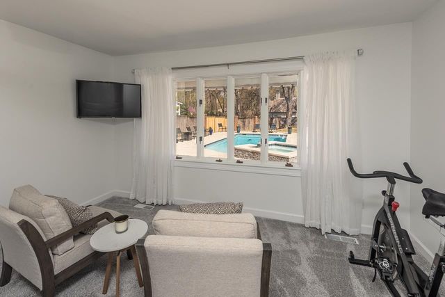 180 WARING RD, Memphis, TN 38117