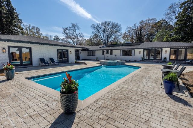 180 WARING RD, Memphis, TN 38117