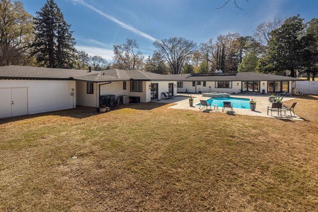 180 WARING RD, Memphis, TN 38117