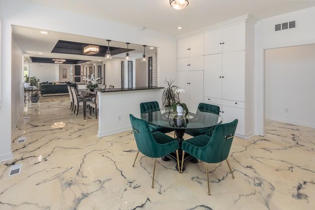 180 WARING RD, Memphis, TN 38117