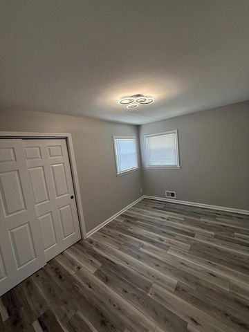 5759 N 95th STREET, Milwaukee, WI 53225
