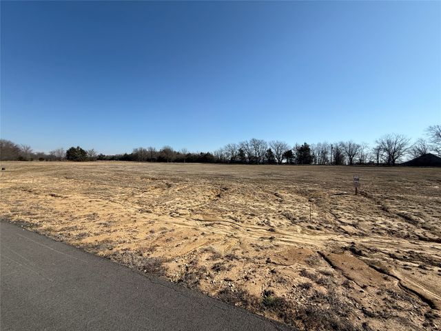 800 Shores Drive, Honey Grove, TX 75446