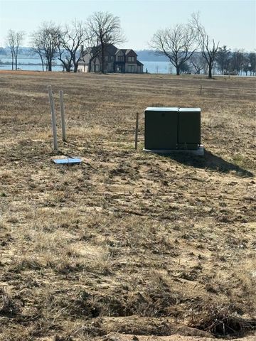 800 Shores Drive, Honey Grove, TX 75446