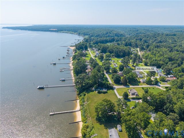 430 Pine Tree Rd, Center Cross, VA 22437