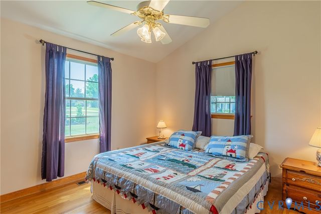 430 Pine Tree Rd, Center Cross, VA 22437