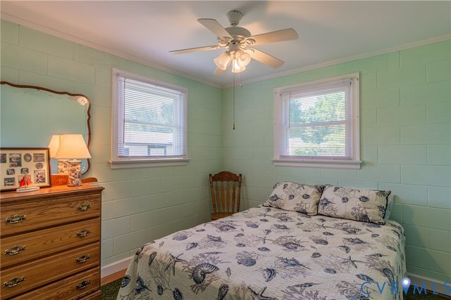 430 Pine Tree Rd, Center Cross, VA 22437