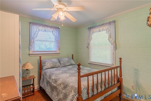 430 Pine Tree Rd, Center Cross, VA 22437