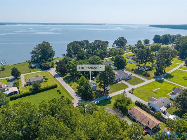 430 Pine Tree Rd, Center Cross, VA 22437