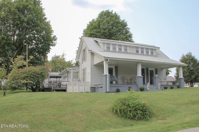 301 W Crawford Ave, Monterey, TN 38574