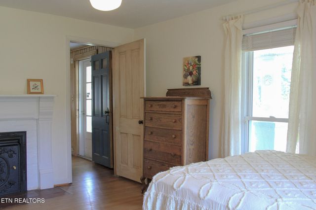 301 W Crawford Ave, Monterey, TN 38574