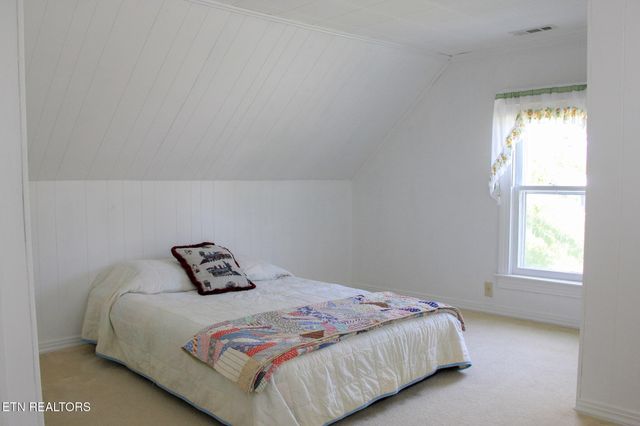301 W Crawford Ave, Monterey, TN 38574