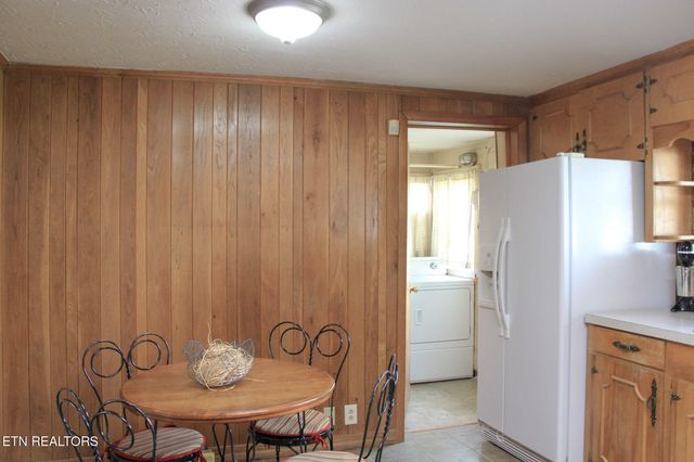 301 W Crawford Ave, Monterey, TN 38574