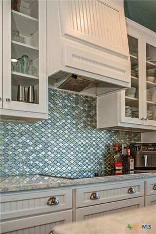 792 County Road 306 Road, Port Lavaca, TX 77979
