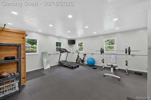 44850 Ecorse Road, Belleville, MI 48111