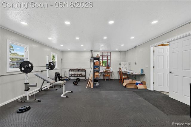 44850 Ecorse Road, Belleville, MI 48111