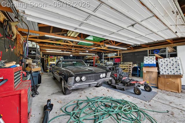 44850 Ecorse Road, Belleville, MI 48111