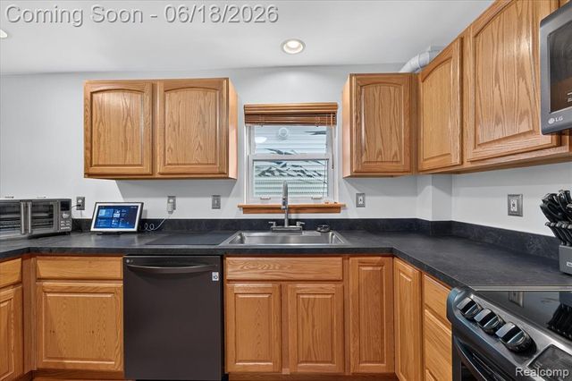 44850 Ecorse Road, Belleville, MI 48111