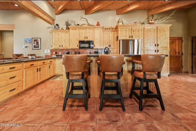 35450 S GOLD ROCK Circle, Wickenburg, AZ 85390