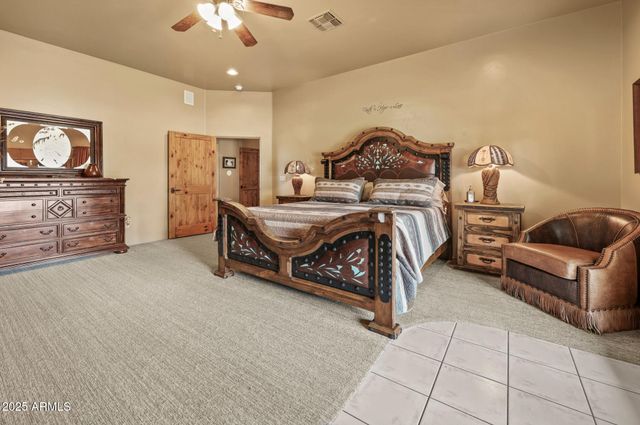 35450 S GOLD ROCK Circle, Wickenburg, AZ 85390