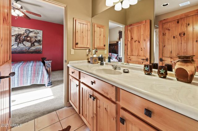 35450 S GOLD ROCK Circle, Wickenburg, AZ 85390