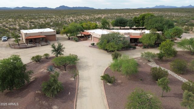 35450 S GOLD ROCK Circle, Wickenburg, AZ 85390