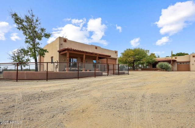 35450 S GOLD ROCK Circle, Wickenburg, AZ 85390
