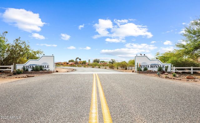 35450 S GOLD ROCK Circle, Wickenburg, AZ 85390