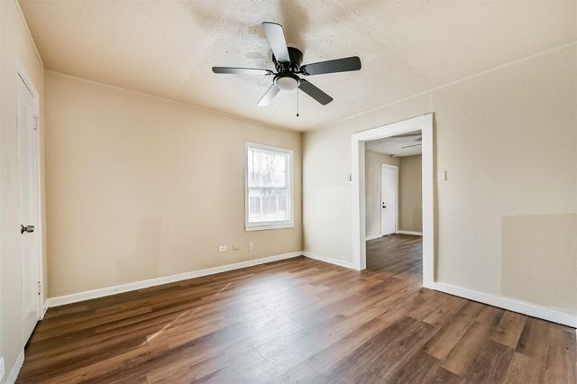 711 8th Avenue N, Texas City, TX 77590