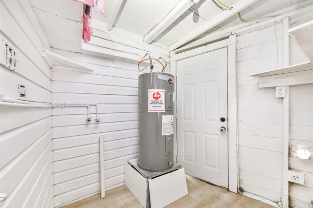 711 8th Avenue N, Texas City, TX 77590