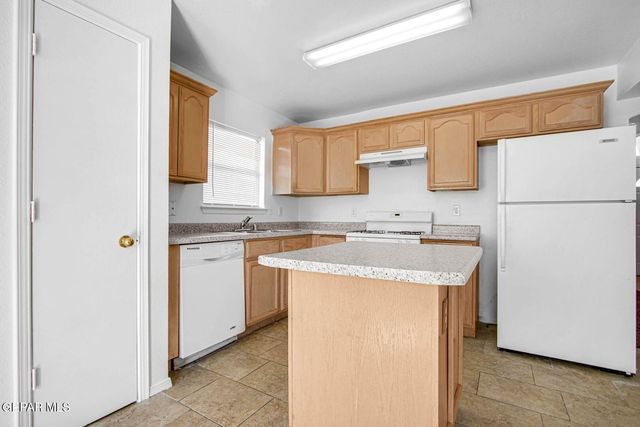 3437 Tierra Cobre Drive, El Paso, TX 79938