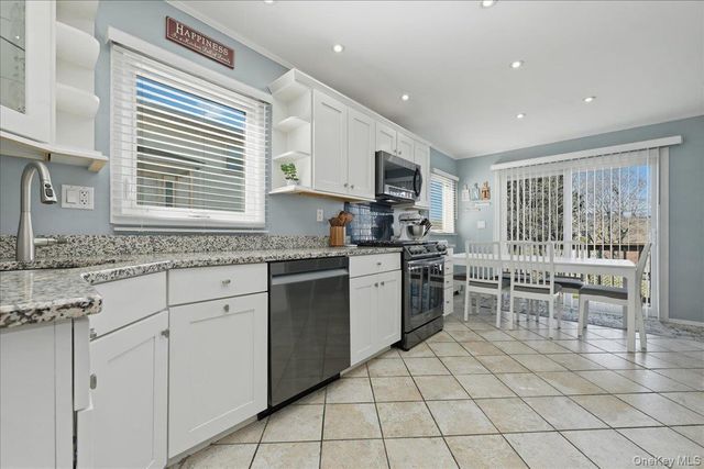 24 Catherine Avenue, Franklin Square, NY 11010