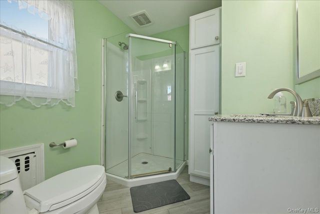 24 Catherine Avenue, Franklin Square, NY 11010