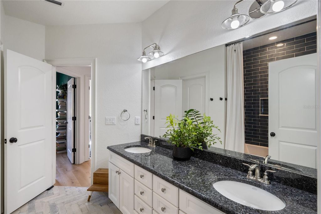 Image 30 of property listing at 5351 CARSON STREET, St Cloud, FL 34771