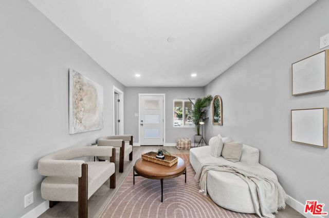 829 El Paso Drive, Los Angeles, CA 90042