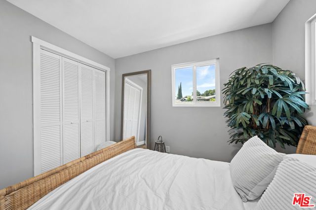 829 El Paso Drive, Los Angeles, CA 90042