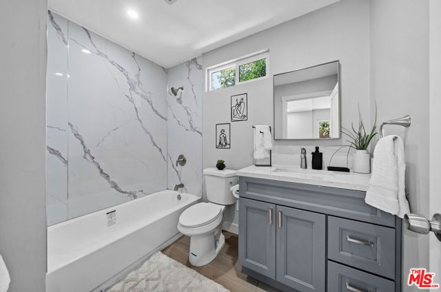 829 El Paso Drive, Los Angeles, CA 90042
