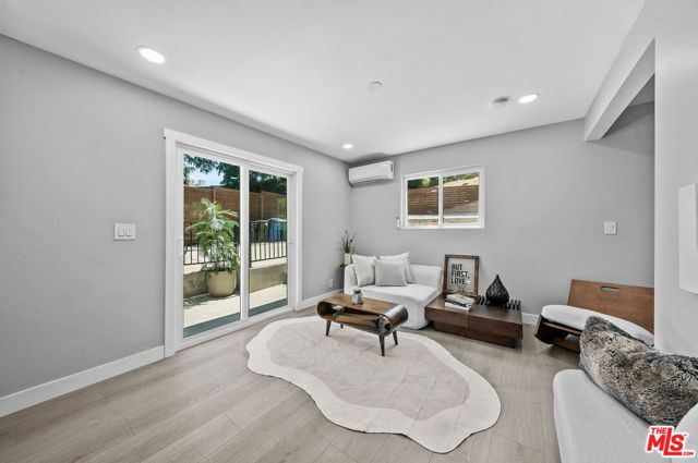 829 El Paso Drive, Los Angeles, CA 90042