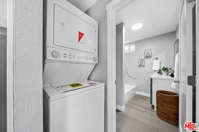 829 El Paso Drive, Los Angeles, CA 90042