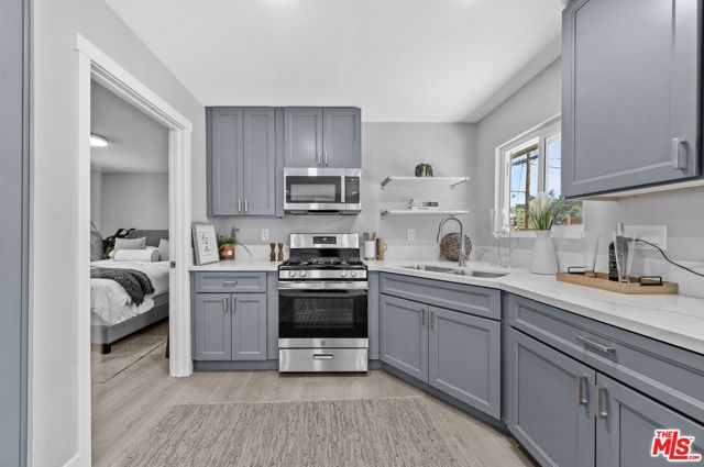 829 El Paso Drive, Los Angeles, CA 90042