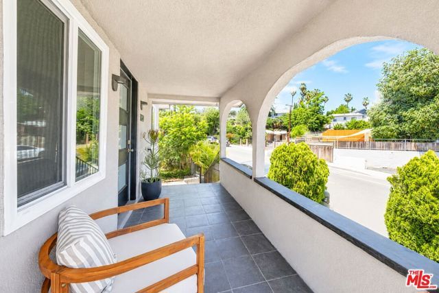 829 El Paso Drive, Los Angeles, CA 90042
