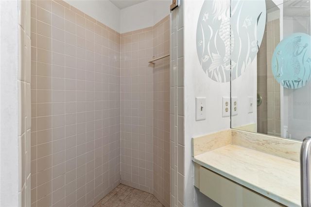 6101 34TH STREET W 14B, Bradenton, FL 34210